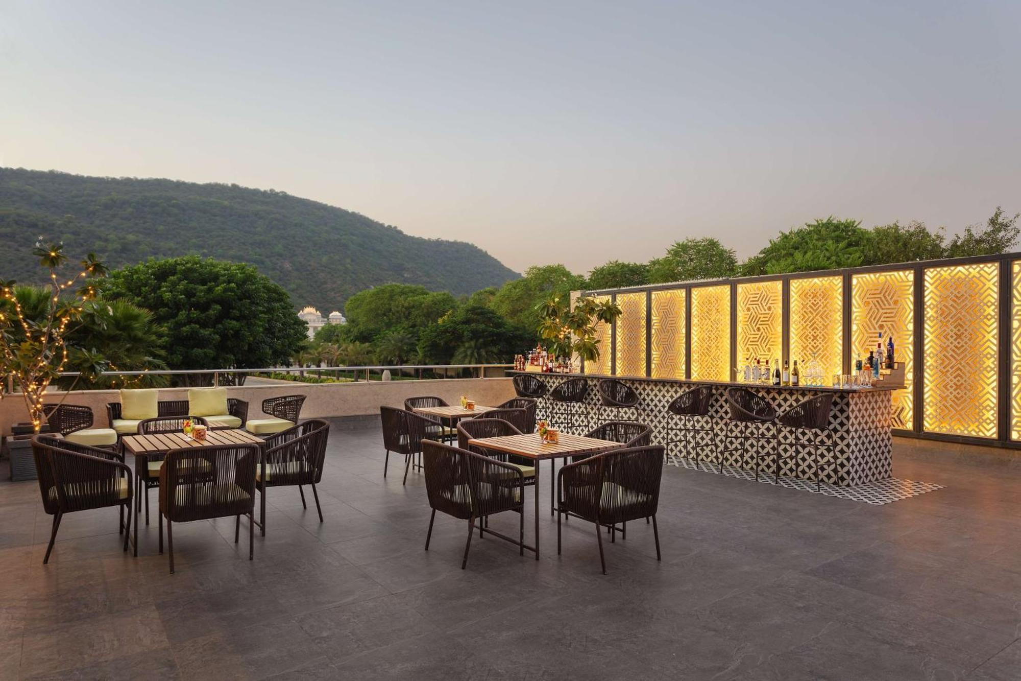 Doubletree By Hilton Jaipur Amer Extérieur photo